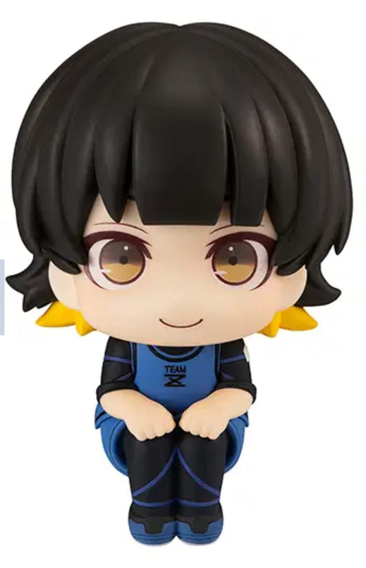 Meguru Bachira Sitting Action Figure – Blue Lock Anime Collectible Figurine for Desk, Shelf & Display – Ideal Gift for Fans & Collectors